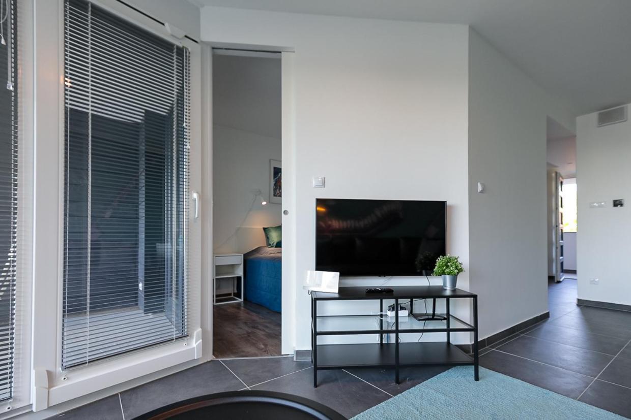 Marina Apartman Hotel Балатонсемеш Экстерьер фото