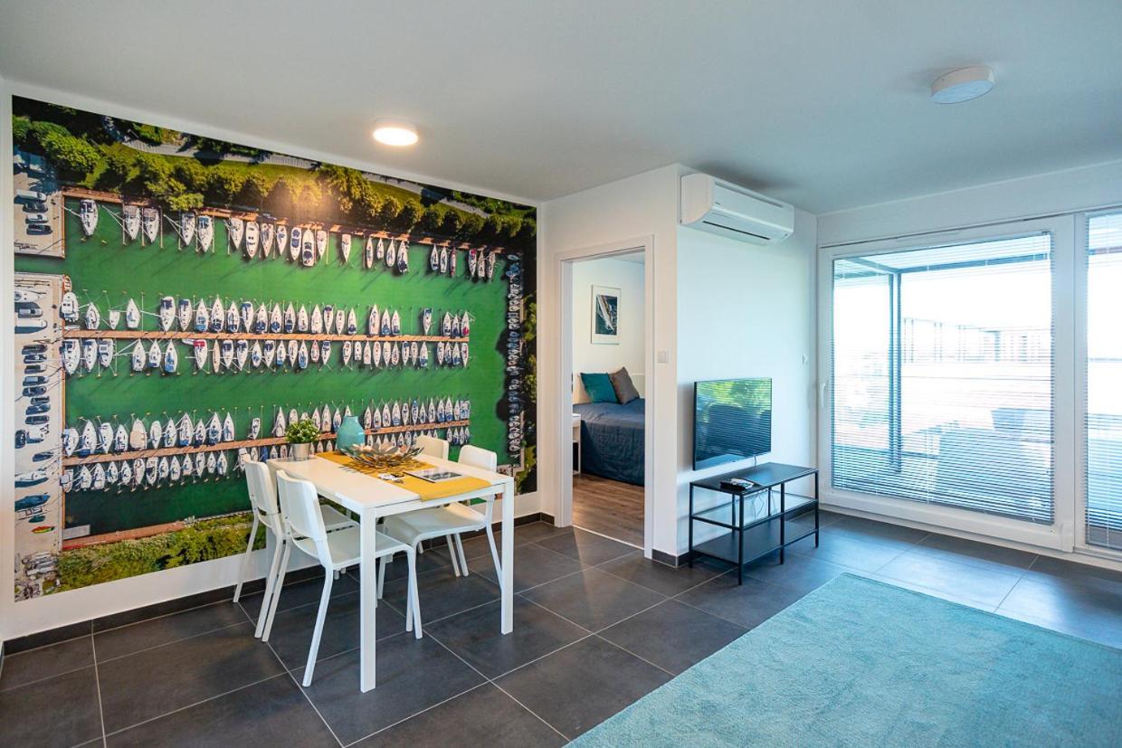 Marina Apartman Hotel Балатонсемеш Экстерьер фото