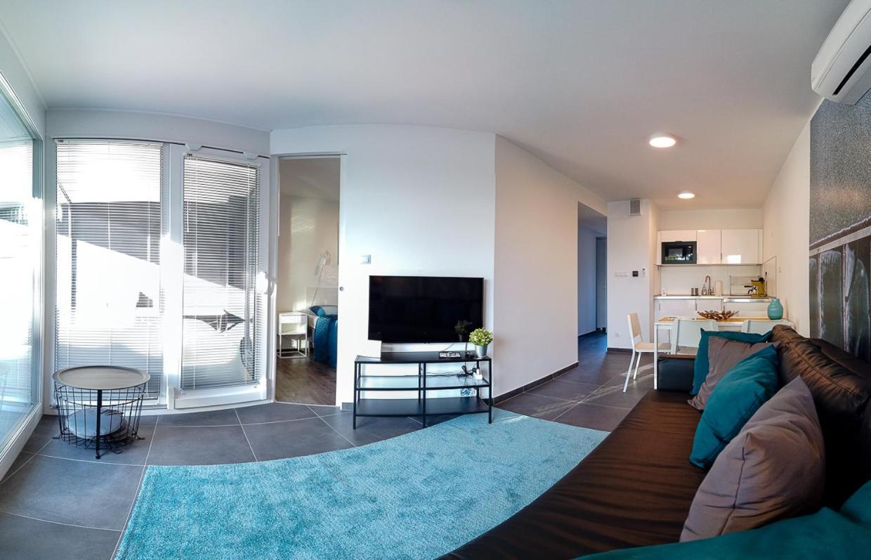 Marina Apartman Hotel Балатонсемеш Экстерьер фото