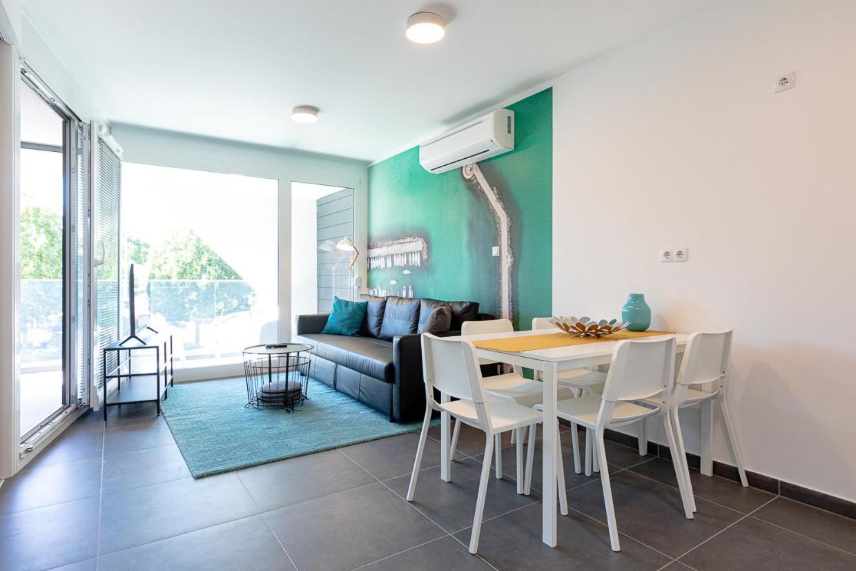 Marina Apartman Hotel Балатонсемеш Экстерьер фото