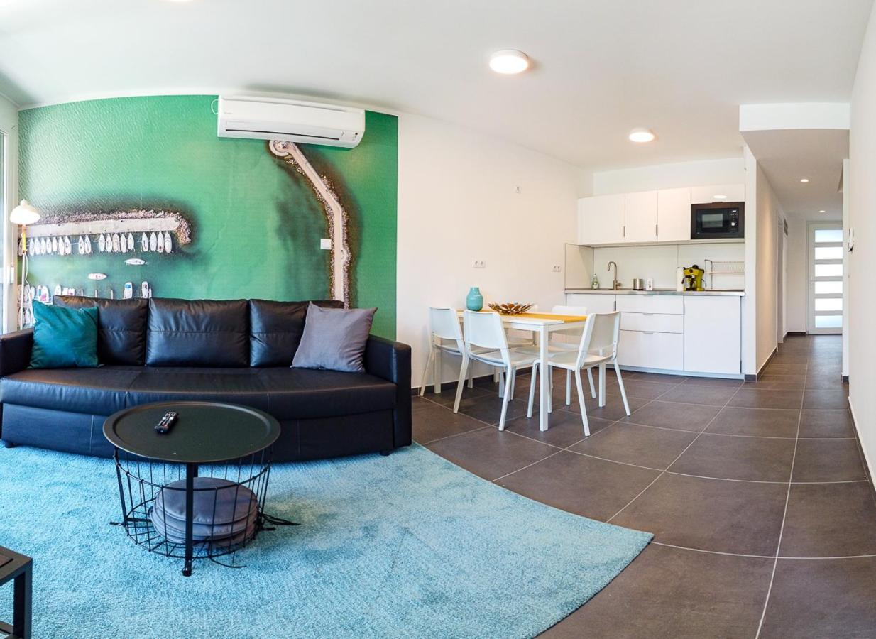 Marina Apartman Hotel Балатонсемеш Экстерьер фото